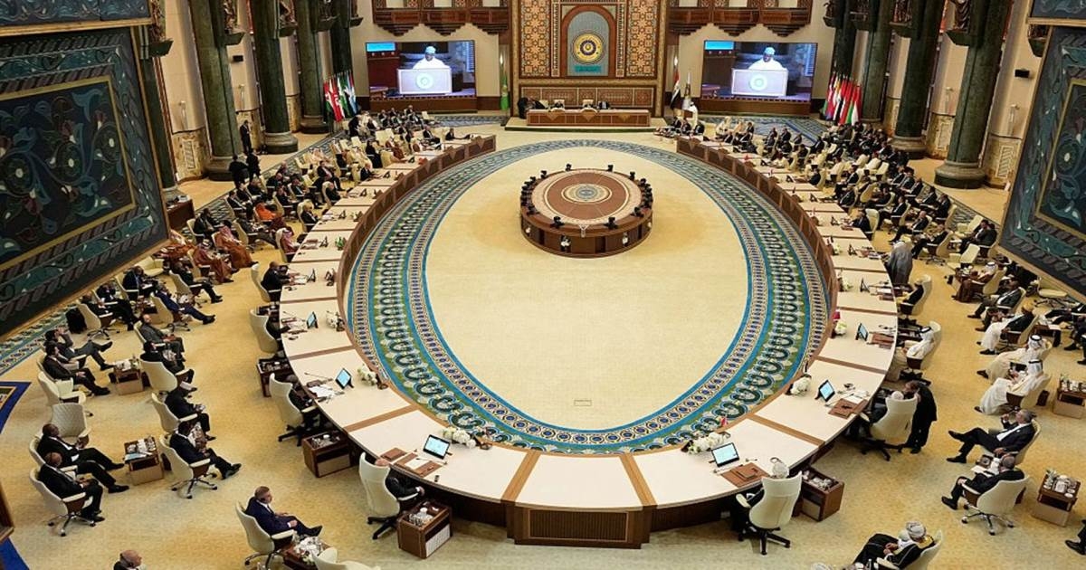 بين قمتي الرياض وبغداد