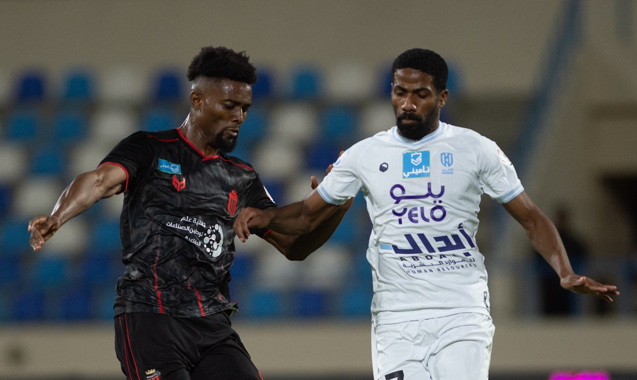 الرياض والأخدود يسعيان لتحقيق فوز غائب