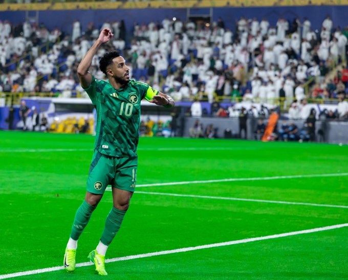 في الأول بارك.. سالم الدوسري يواصل تألقه الدولي