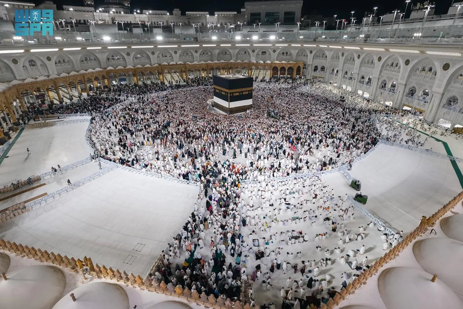 رفع كسوة الكعبة.. تقليد يسبق الاستعداد لموسم الحج فماذا تعرف عنه؟