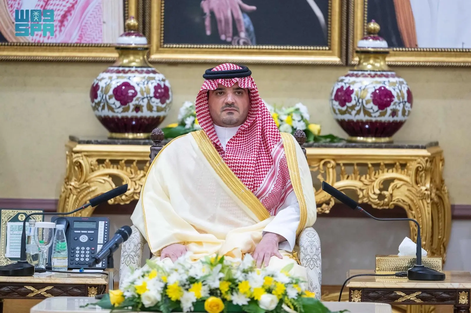 عبدالعزيز بن سعود يلتقي كبار مسؤولي وزارة الداخلية وقادة القطاعات الأمنية