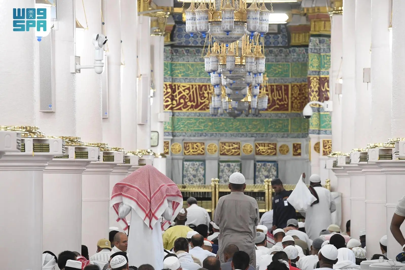 1.9 مليون مصلٍ بالروضة الشريفة خلال موسم حج 1446هـ