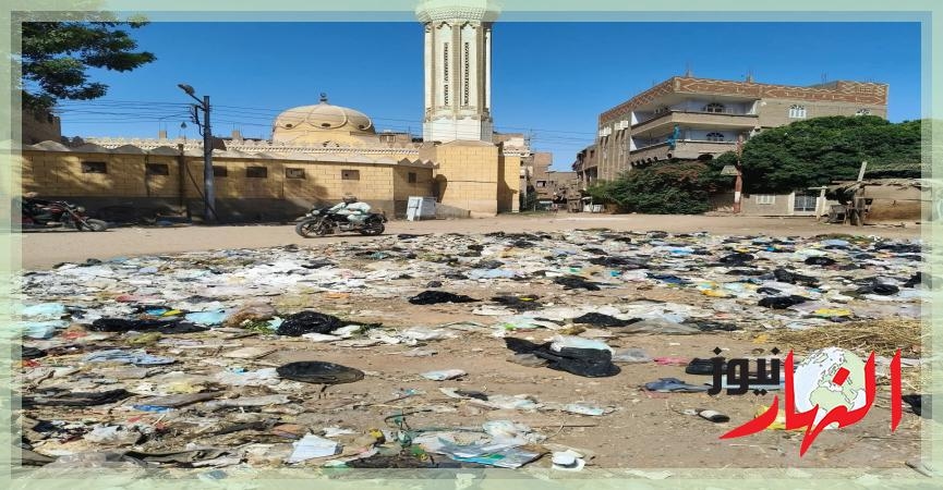 بالصور .. إستغاثة إلي محافظ إقليم سوهاج.. أهالي نجع النجار تحت وَطْأَة كارثة بيئية !!  كتابات القراء
