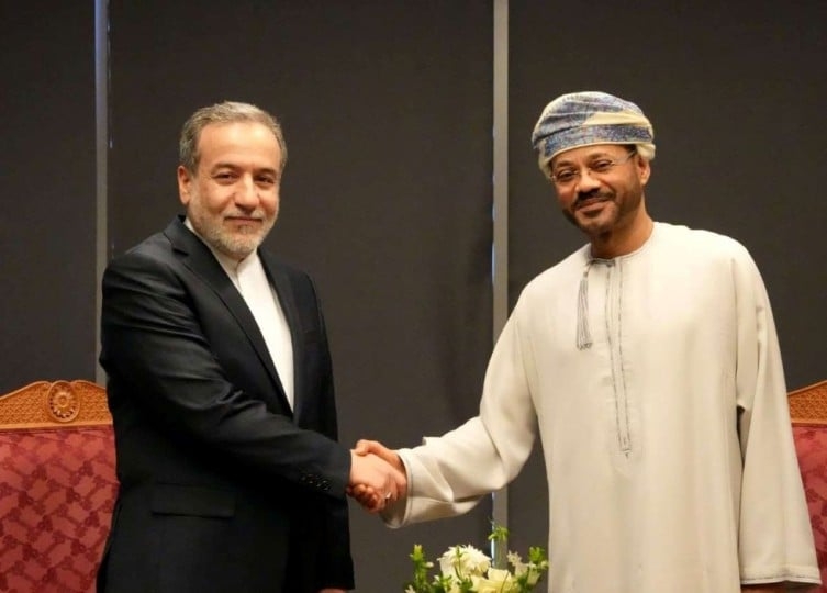 بعد إلغاء مباحثات مسقط.. الرئيس الإيراني: لن نفاوض بشأن الملف النووي اذا استمرت الهجمات الإسرائيلية- (تدوينة)