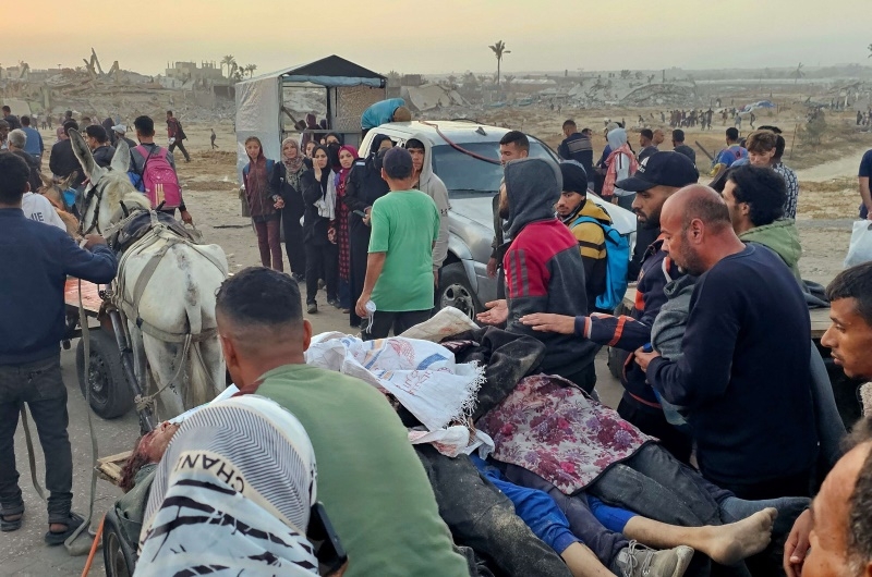 استشهاد 42 فلسطينيا في غزة بينهم 30 جراء قصف إسرائيلي أثناء انتظارهم توزيع مساعدات إنسانية- (فيديو)
