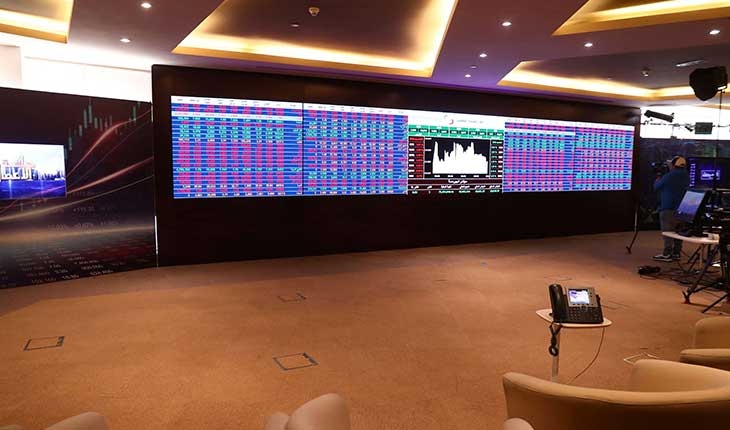 أداء متباين لأسهم الخليج مع تقييم المستثمرين لأرباح الشركات والمفاوضات التجارية الأمريكية