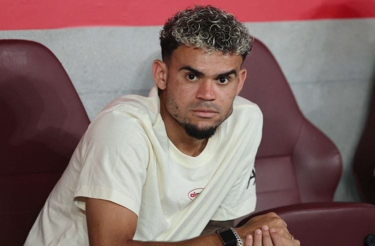 دياز يصل إلى ميونخ لإتمام إجراءات انتقاله لصفوف بايرن