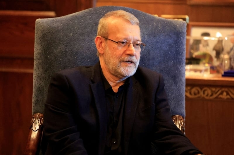 تصاعد الاعتراض على زيارة لاريجاني إلى لبنان.. وأحد مشايخ دار الفتوى يدعو الحكومة لاعتباره غير مرغوب فيه