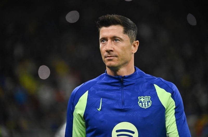 ليفاندوفسكي يرفض عرضا من نادٍ عربي مقابل 100 مليون يورو سنويا