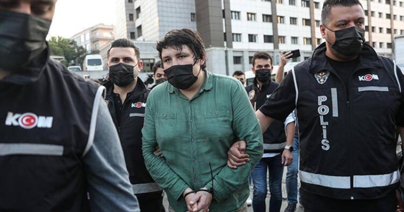 السجن 45 ألف سنة و376 عاماً لمنشئ «بنك المزرعة»