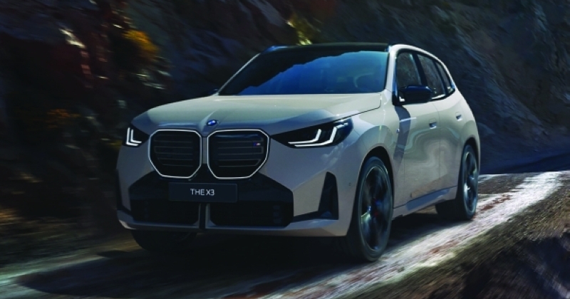 BMW X3 الجديدة... مزيج من الفخامة والابتكار مع علي الغانم وأولاده للسيارات على طرق الكويت