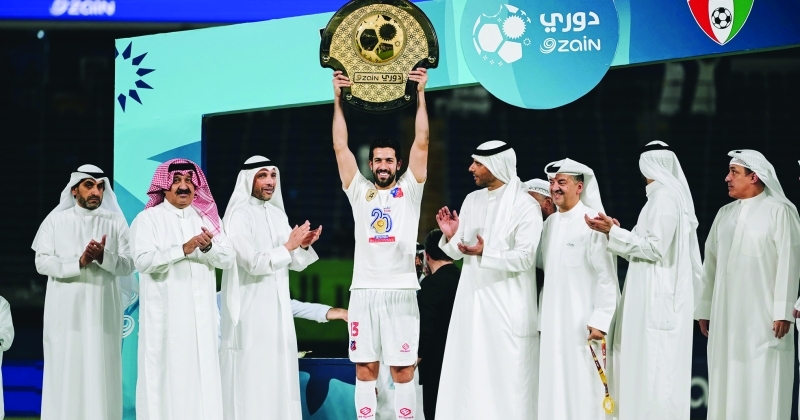 «زين» شاركت بتتويج نادي الكويت بلقب دوريها المُمتاز لكرة القدم
