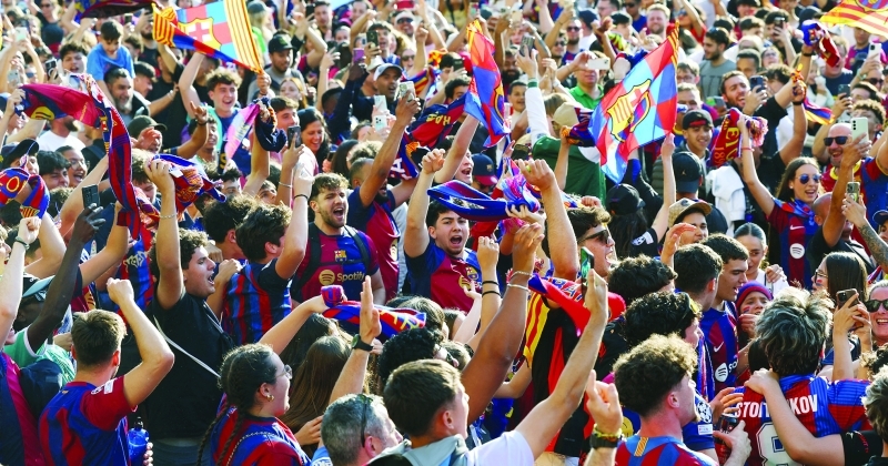فليك يريد الاحتفال مع برشلونة «كل موسم»