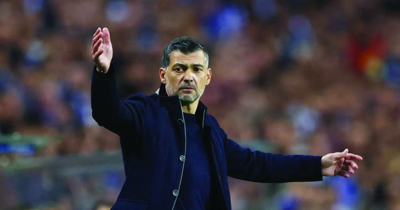 كونسيساو يقترب من الهلال