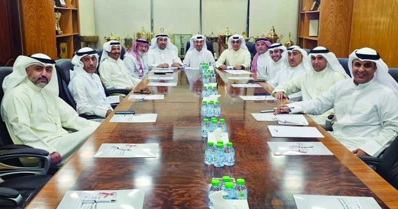 «يد الأبيض» يقبض على اللقب