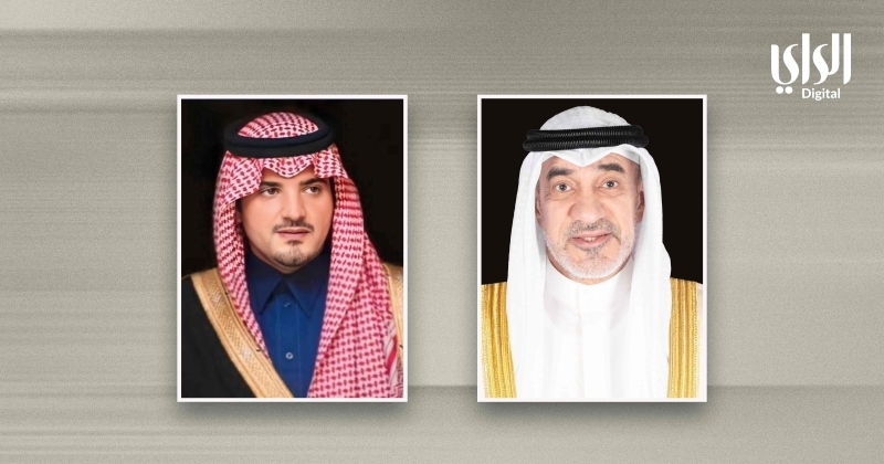 النائب الأول يهنئ وزير الداخلية السعودي بنجاح موسم الحج