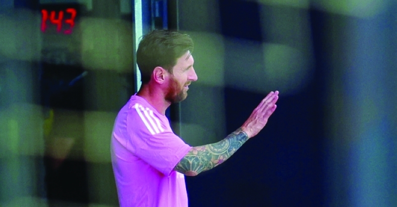 «ميسي» مطلوب في أهلي جدة والهلال