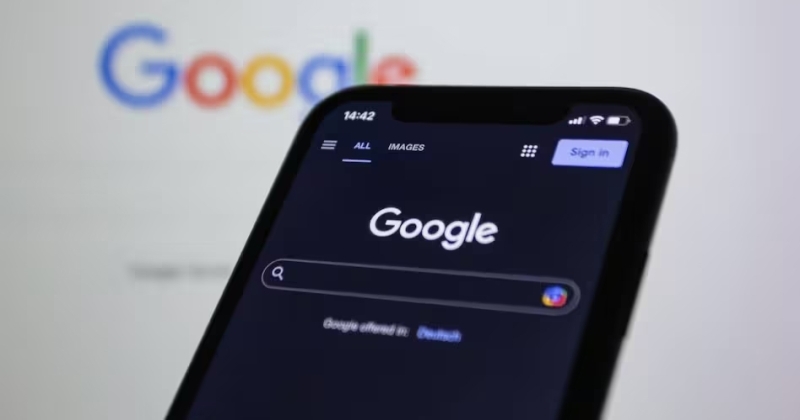 «غوغل» تختبر ميزة «Audio Overviews» الصوتية لاستفسارات البحث