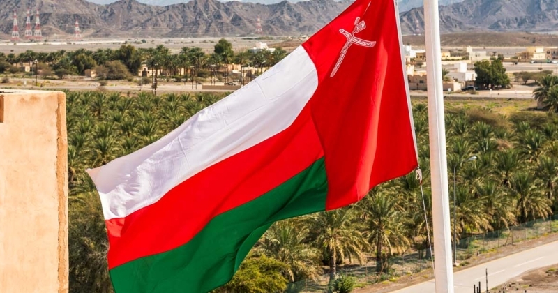 عُمان تطبق ضريبة دخل على الأفراد
