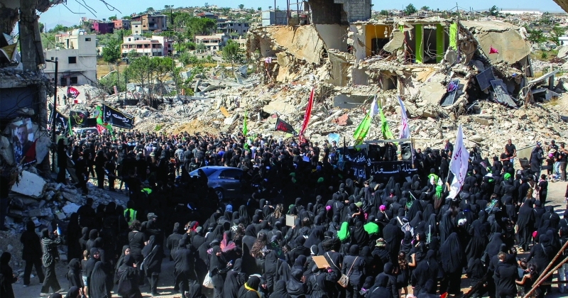 لبنان أمام «ساعة الحقيقة»... تسليم «حزب الله» لسلاحه أو ترْكه للحرب