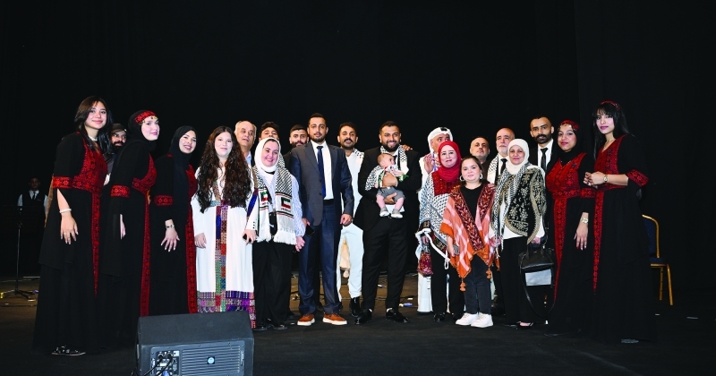 «عشاق الأقصى» تغنّوا بفلسطين في «الدسمة»... و«النسائية الكويتية» قدّمت «أحلى الليالي» بـ «العاصمة مول»