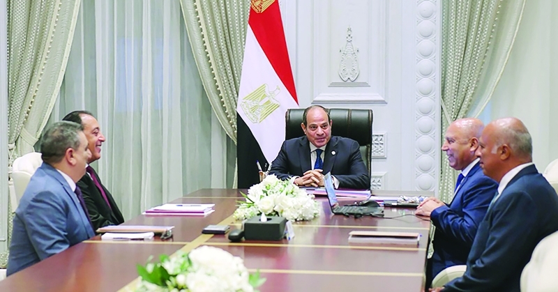 السيسي يؤكد ضرورة «توطين» مشروعات البتروكيماوت والصناعات التعدينية