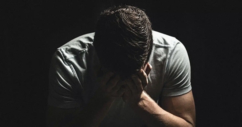 الموت بقلب مكسور.. عواقب جسدية خطيرة للحزن قد تؤدي إلى الوفاة