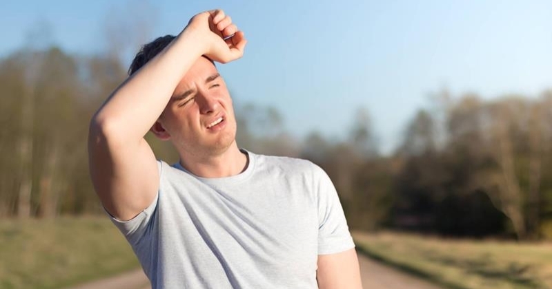5 أطعمة تقلل أثر الإجهاد الحراري على الجسم والبشرة