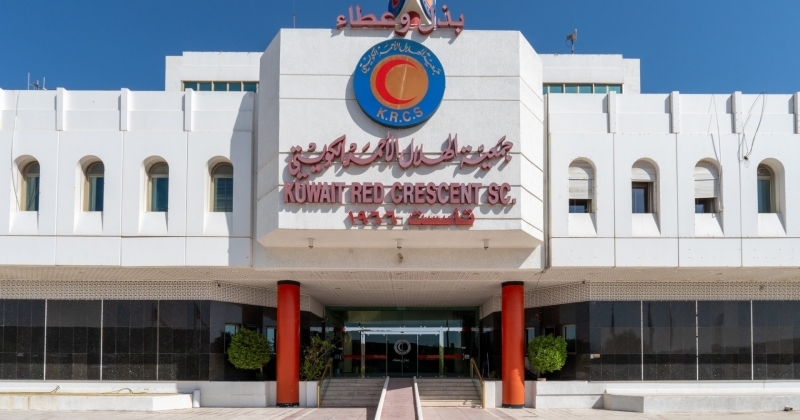 «الهلال الأحمر»: أولى رحلات الجسر الجوي لإغاثة غزة تنطلق غداً