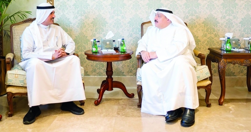 محافظ الأحمدي ووزير الصحة بحثا تحويل المحافظة... مدينة طبية متكاملة