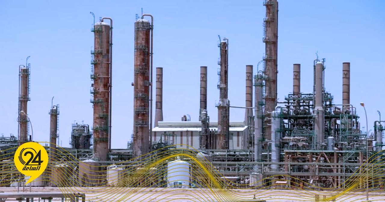 خبير اقتصادي: انخفاض أسعار النفط يهدد الاقتصاد الليبي بأزمة حادة في 2025