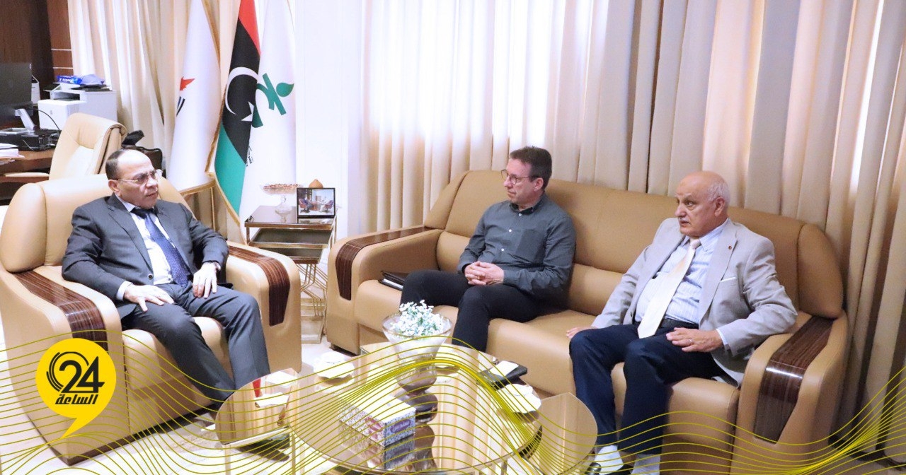 «بن شتوان» يبحث مع «فينيك» حلولاً لمعالجة غاز كبريتيد الهيدروجين بحقل النافورة
