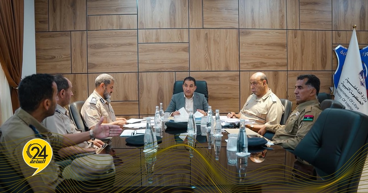 أبوزريبة يجتمع بلجنة فرز الألوية لمتابعة تنظيم الملفات الأمنية وضبط الهيكلية الإدارية