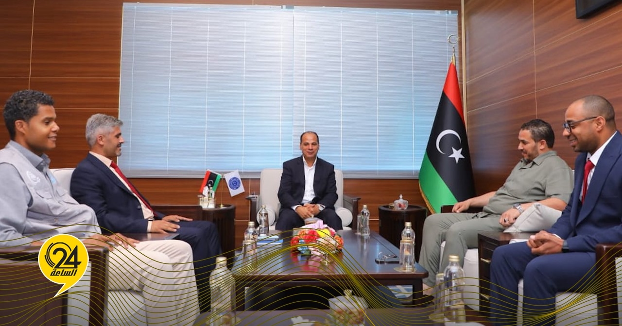 الجهاز الوطني للتنمية يعرض خطط ومشاريع تنمية الجنوب أمام حومة