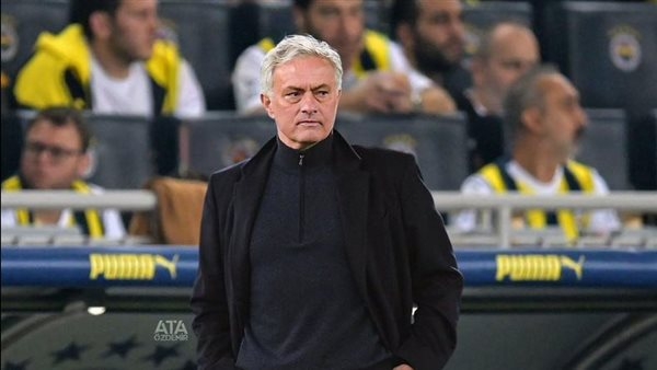 القصة من أولها لآخرها.. أعتداء مورينيو على مدرب جالاتا سراي بعد توديع كأس تركيا