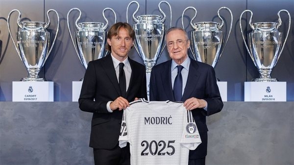 لوكا مودريتش يعلن انتهاء مشواره مع ريال مدريد