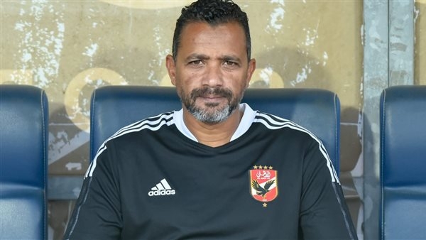 تفاصيل مفاوضات سموحة مع قمصان وخالد جلال لتدريب الفريق