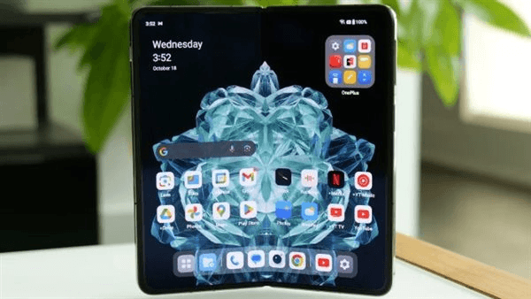 OnePlus تؤجل إطلاق هاتفها القابل للطي الجديد إلى ما بعد 2025