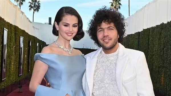 يني بلانكو يكشف تفاصيل علاقته بخطيبته سيلينا جوميز ومخاوفه من المستقبل