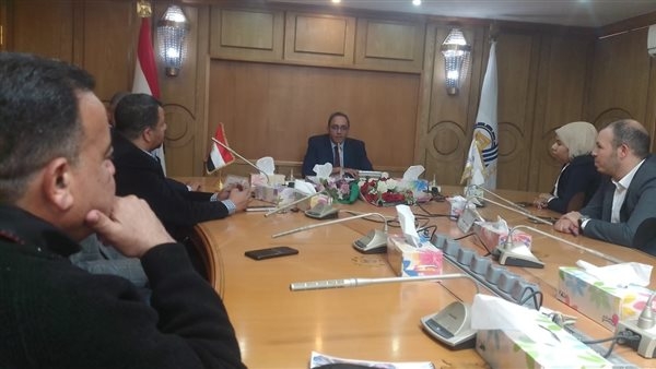 محافظ قــنا يهاجم الانفلات في الشارع القنائي