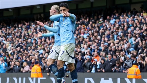 مانشستر سيتي يضع عينه على نجم جديد من فرانكفورت