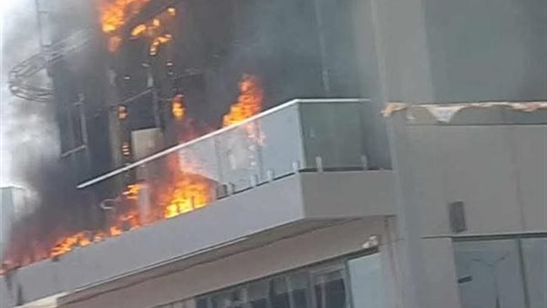 في أول أيام العيد.. نشوب حريق هائل بمطعم شهير بالمقطم
