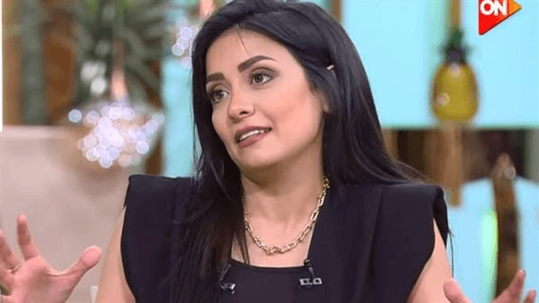 سهر الصايغ تكشف سبب عدم تركها مهنة طب الأسنان بعد شهرتها (فيديو)