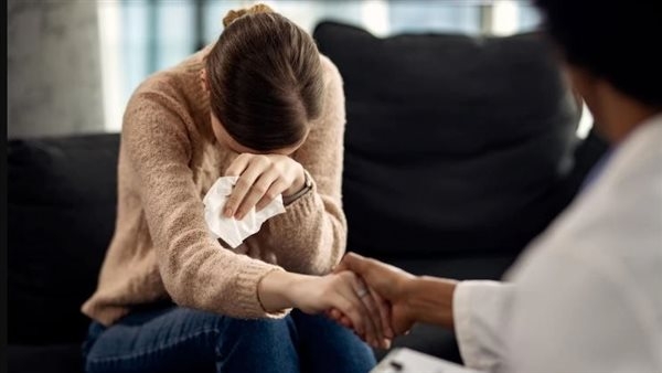 استشاري طب نفسي: لا تعاقبوا أبناءكم المدمنين