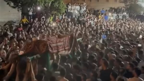تشييع جثمان تاجر الذهب أحمد المسلماني في جنازة مهيبة بمسقط رأسه بالبحيرة