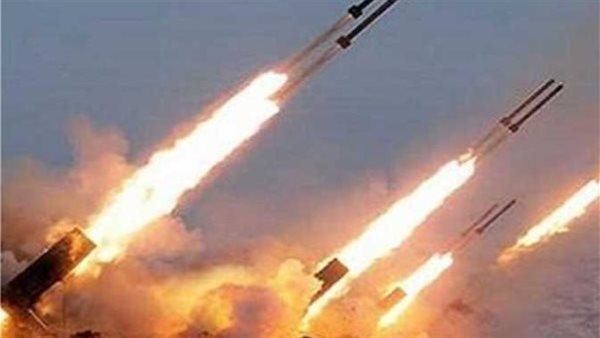 صواريخ إيران تلحق أضرارا بمحطة طاقة وسط إسرائيل وتوقف تدفق حقلين للغاز