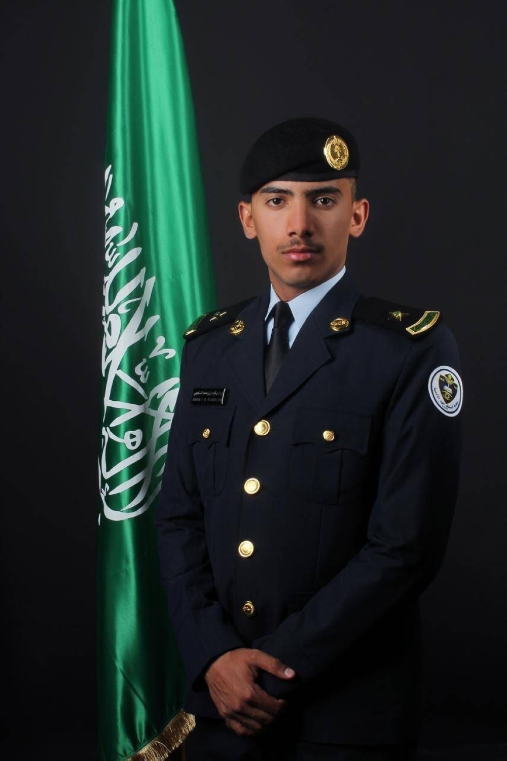 الثبيتي يحتفل بتخرجه