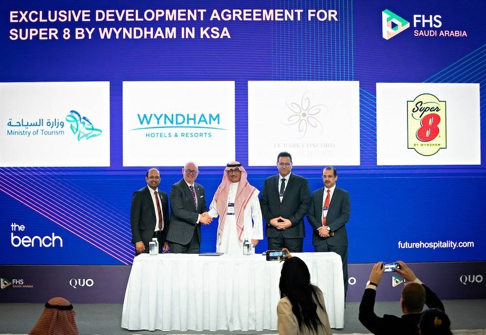 ويندام ولو بارك كونكورد تطلقان مشروع فندق100 'سوبر 8" في المملكة ضمن شراكة تمتد لعقد كامل