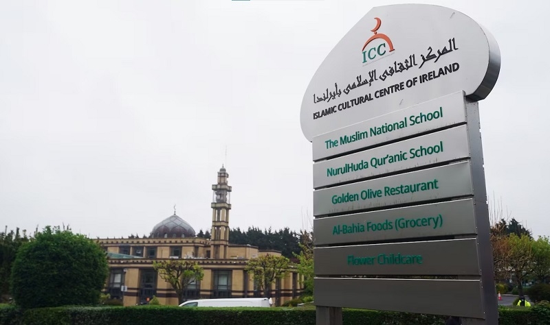 بعد 28 عامًا من التأسيس… إغلاق مسجد إيرلندا الأكبر بقرار إماراتي مثير للجدل
