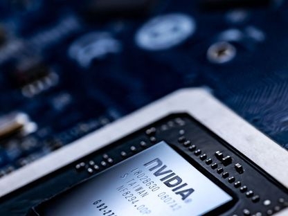 واشنطن تدرس صفقة ضخمة لبيع شرائح Nvidia للإمارات وسط مخاوف من التسرب إلى الصين